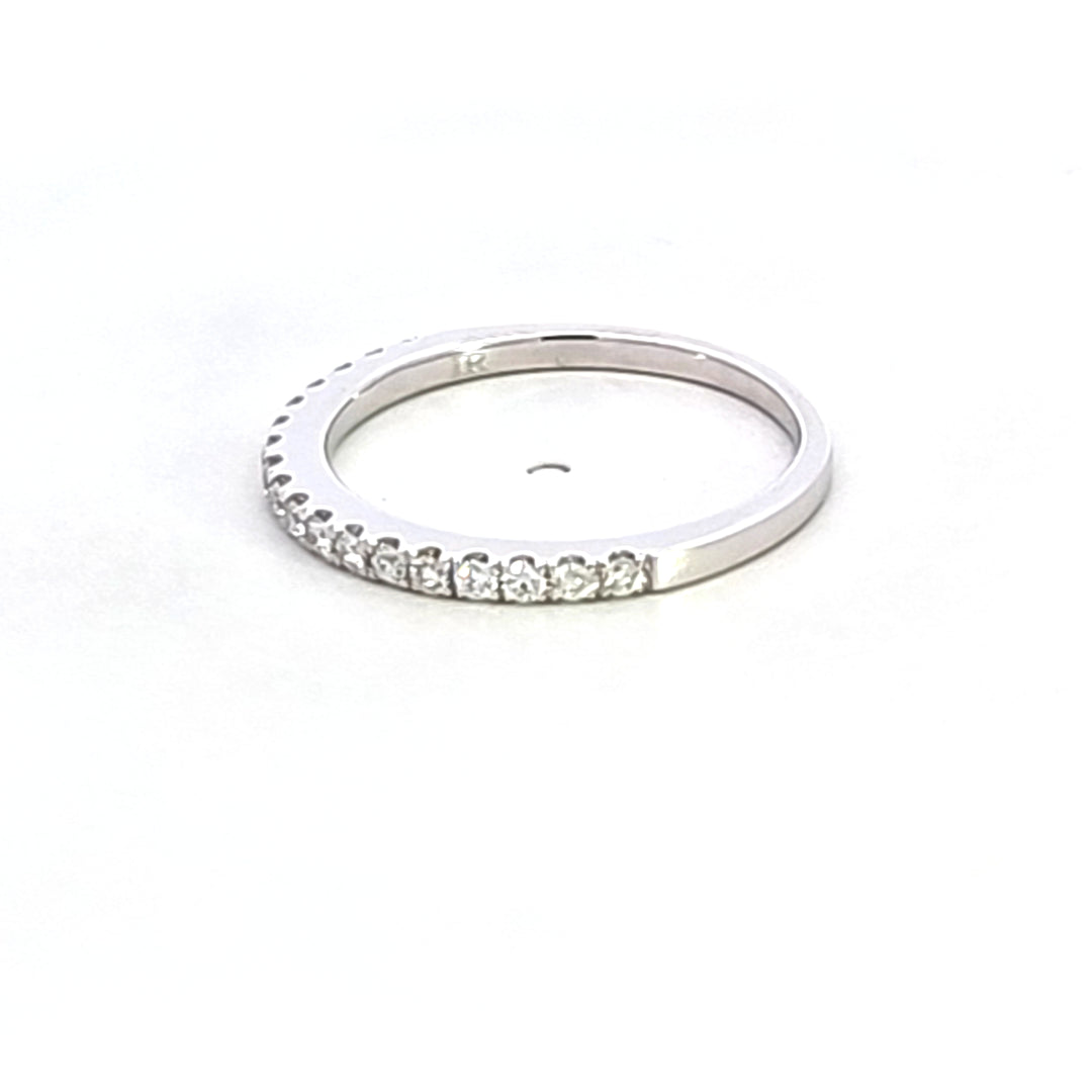14KW Diamond Wedding Band