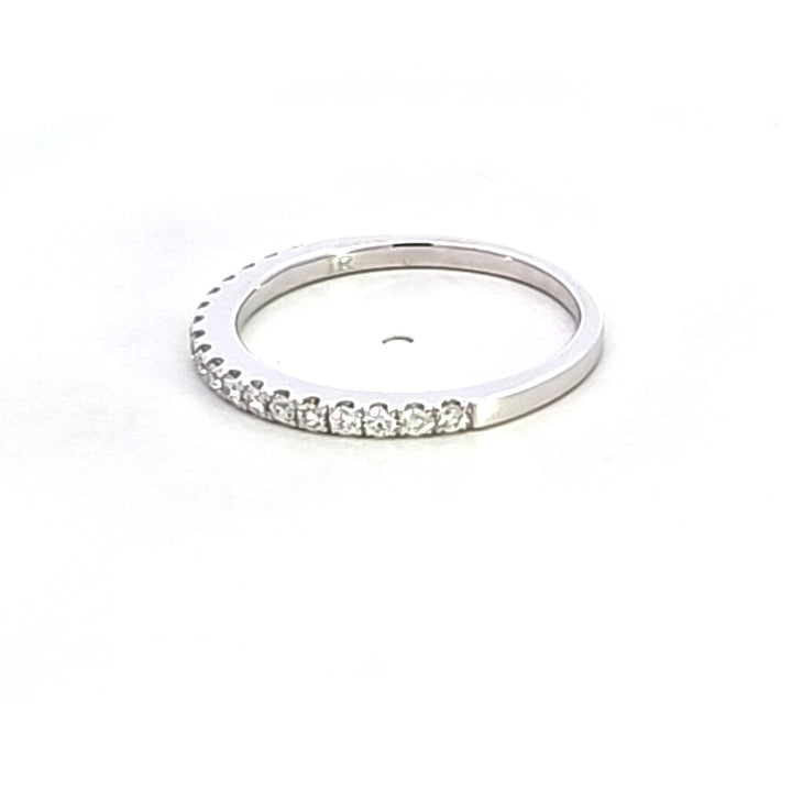14KW Diamond Wedding Band