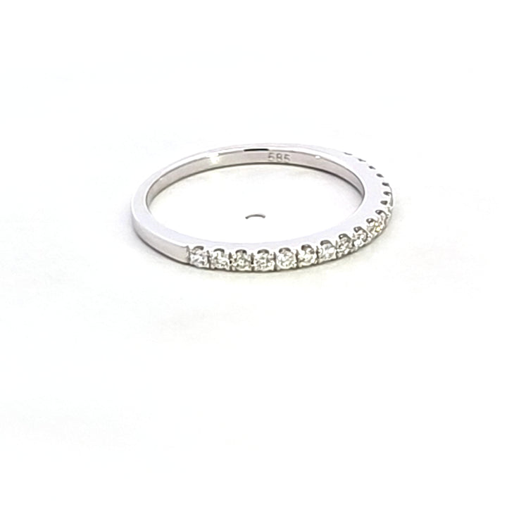 14KW Diamond Wedding Band