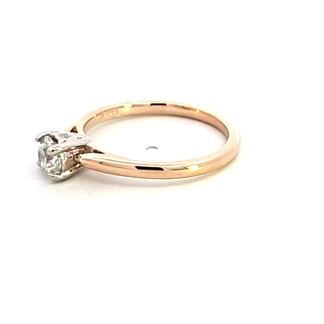 14KY Diamond Engagement Ring