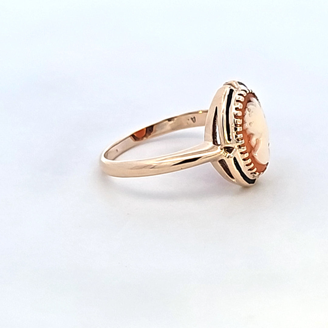 10KY Cameo Estate Ring