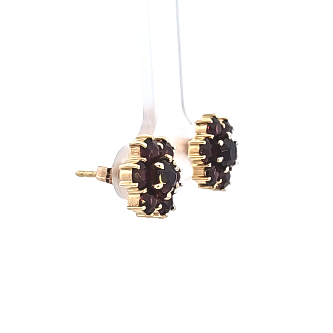 14KY Garnet Cluster Estate Earrings