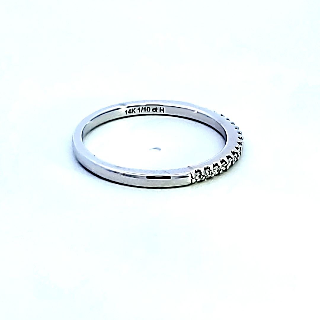14KW Diamond Wedding Band