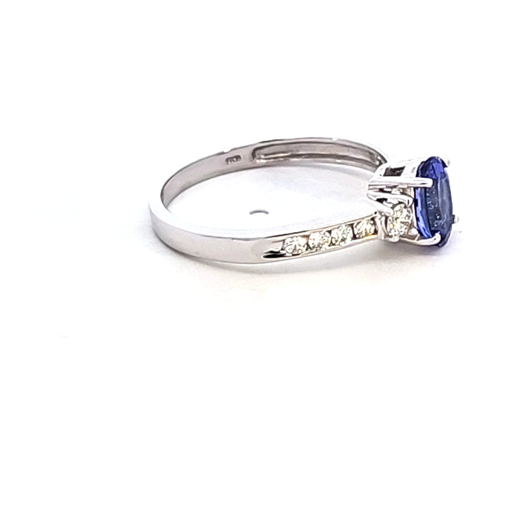 14KW Oval Tanzanite and Diamond Fashion Ring