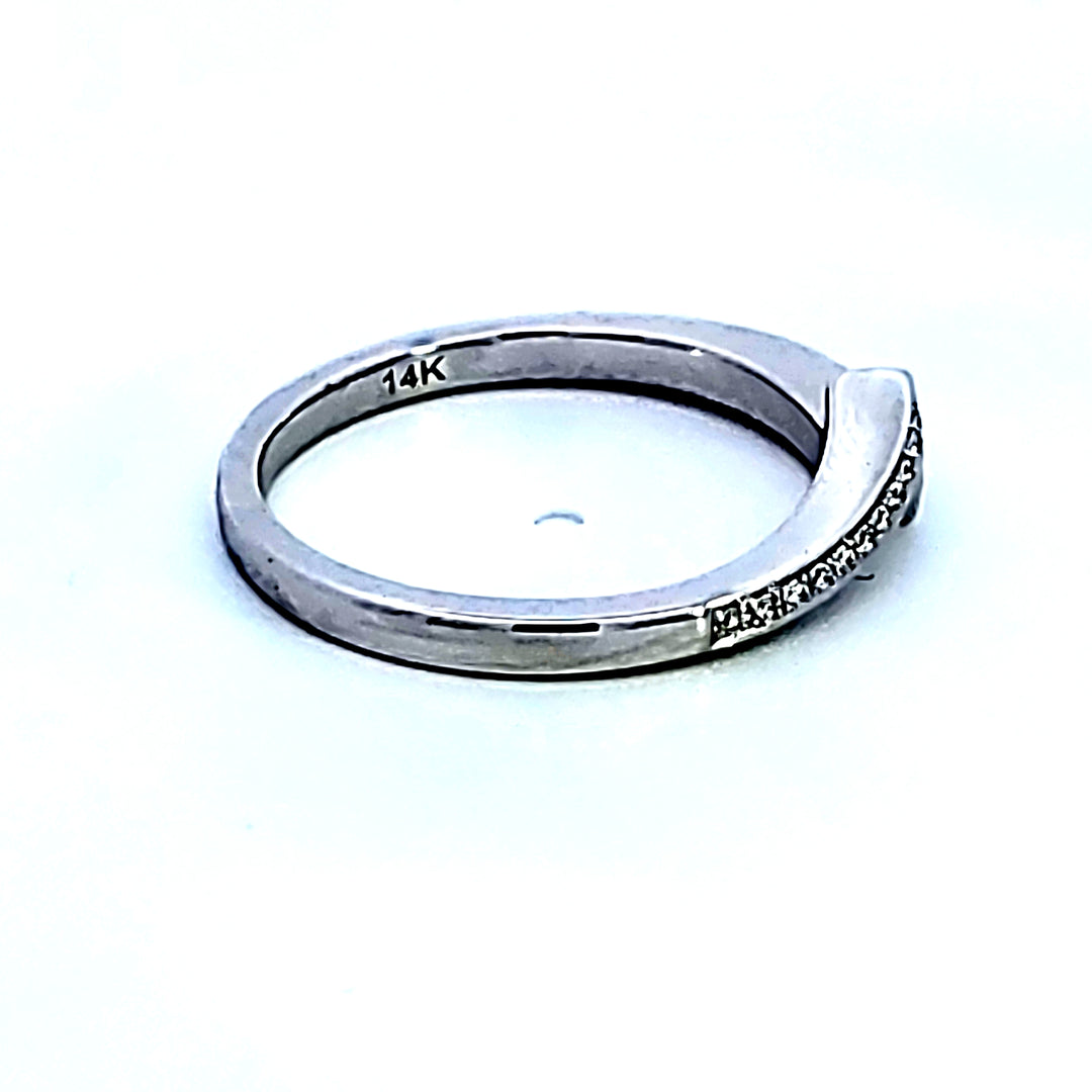 14KW Diamond Wedding Band