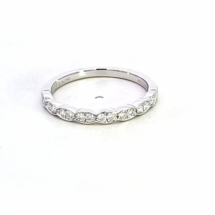 18KW Hearts On Fire Lorelei Floral Diamond Wedding Band