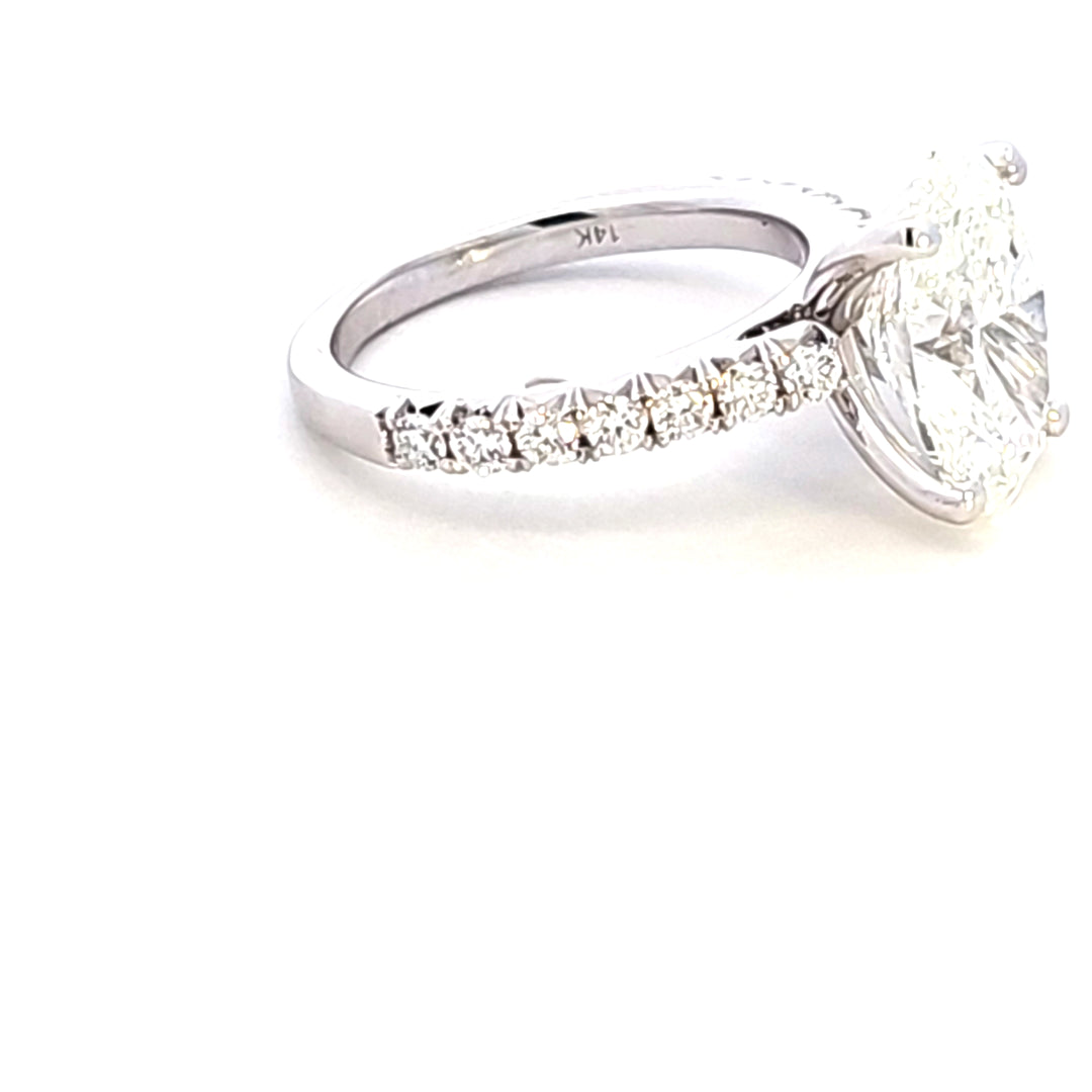 Lab Grown Diamond Engagement Ring