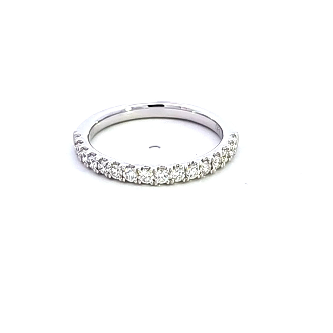 14KW Diamond Wedding Band