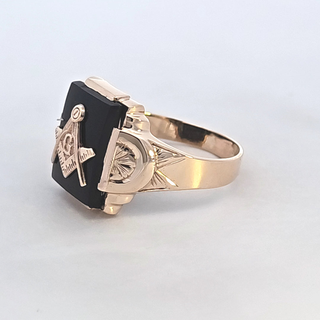 10KY Onyx Masonic Estate Ring