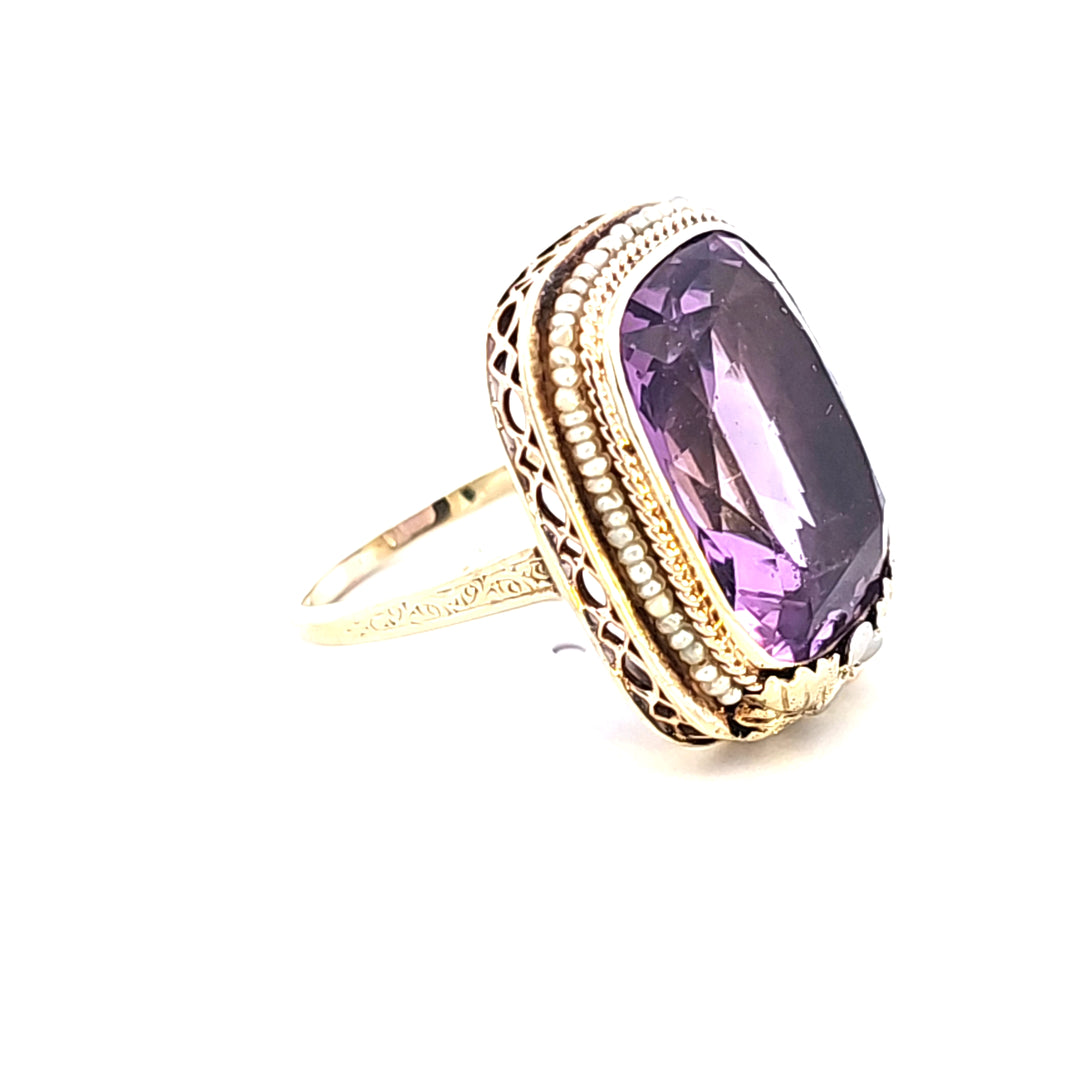 14KY Amethyst and Pearl Estate Ring