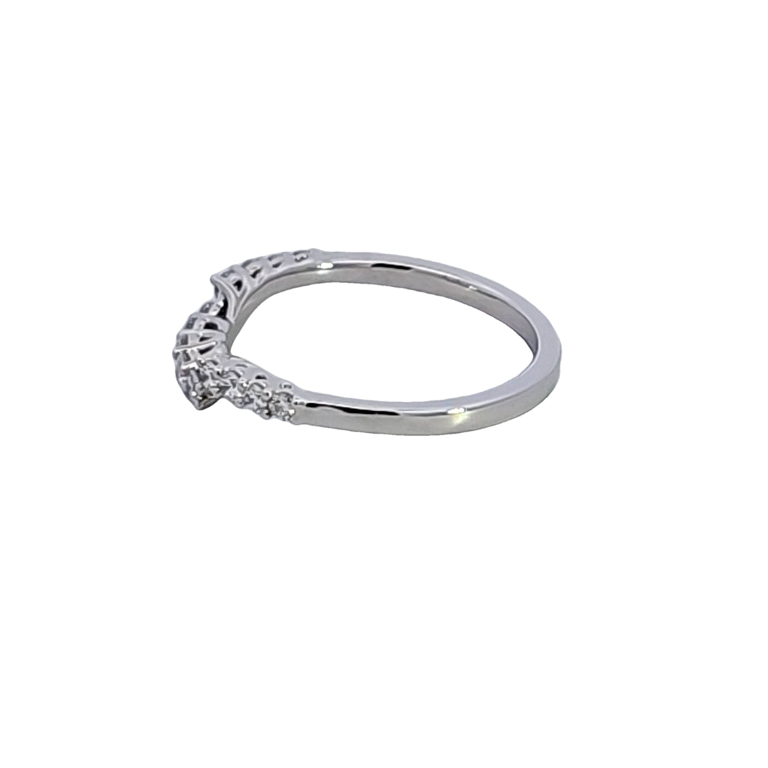 18KW Diamond Contour Wedding Band