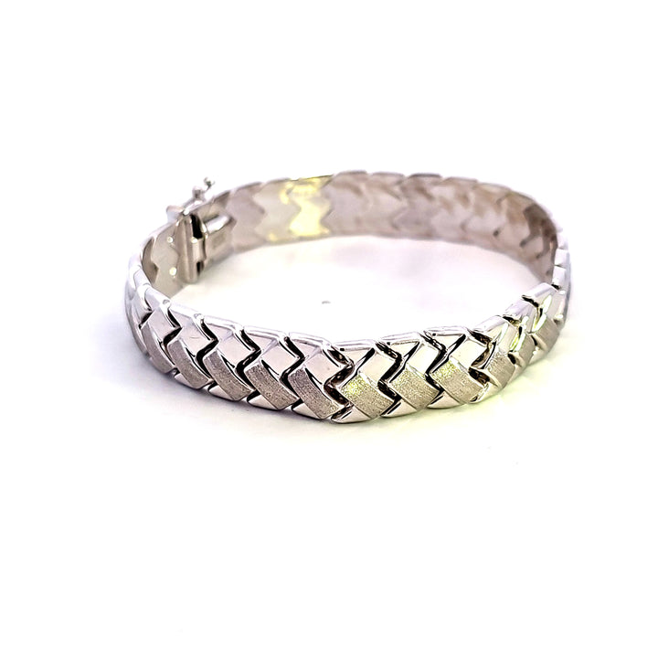 Estate or consignment Jewelry