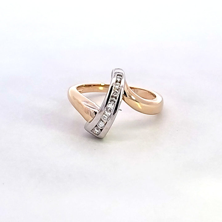 14KTT Diamond Estate Ring