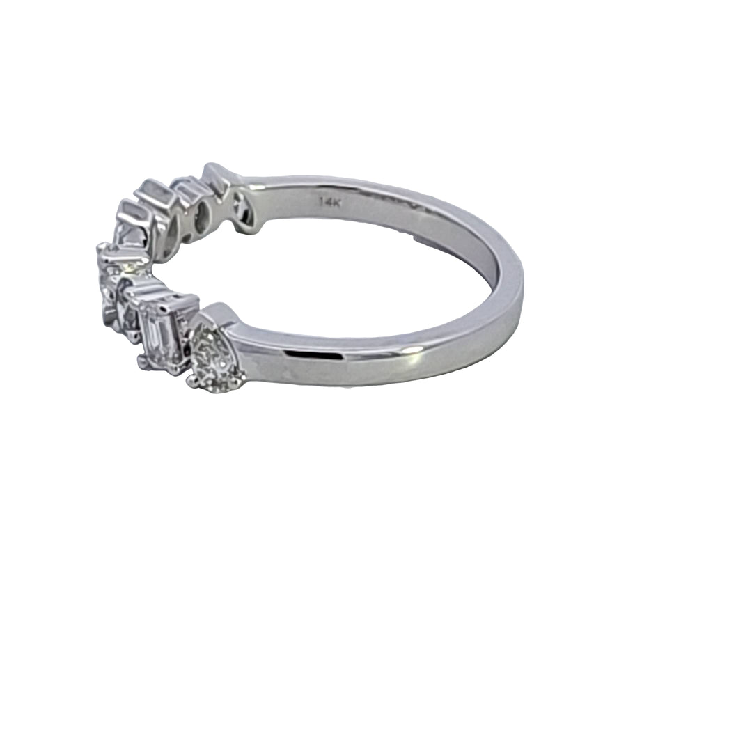 14KW Diamond Wedding Band