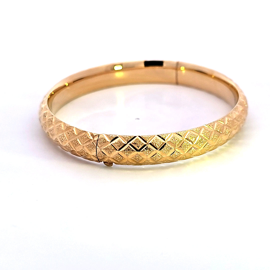 14KY Textured Estate Bangle