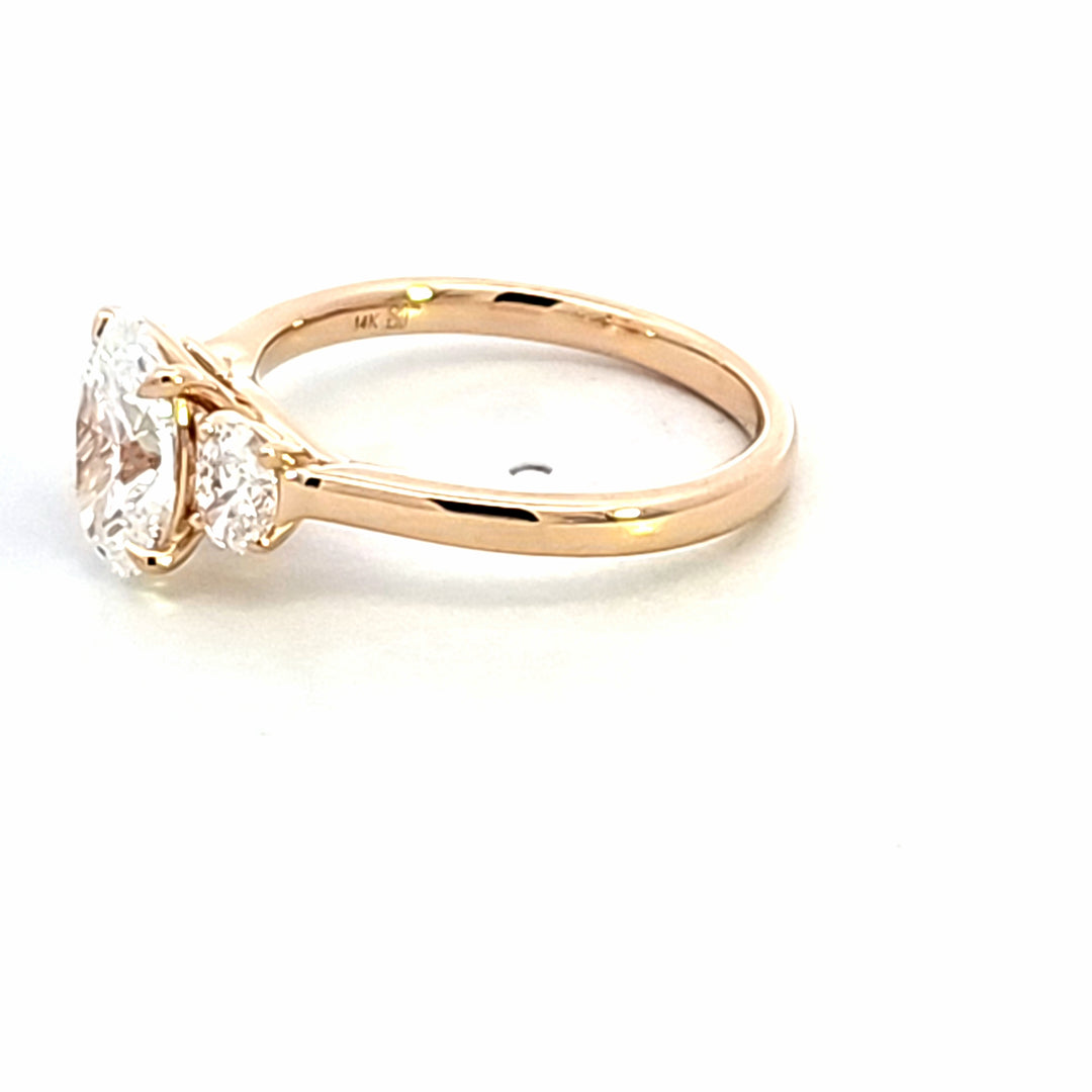 Lab Grown Diamond Engagement Ring
