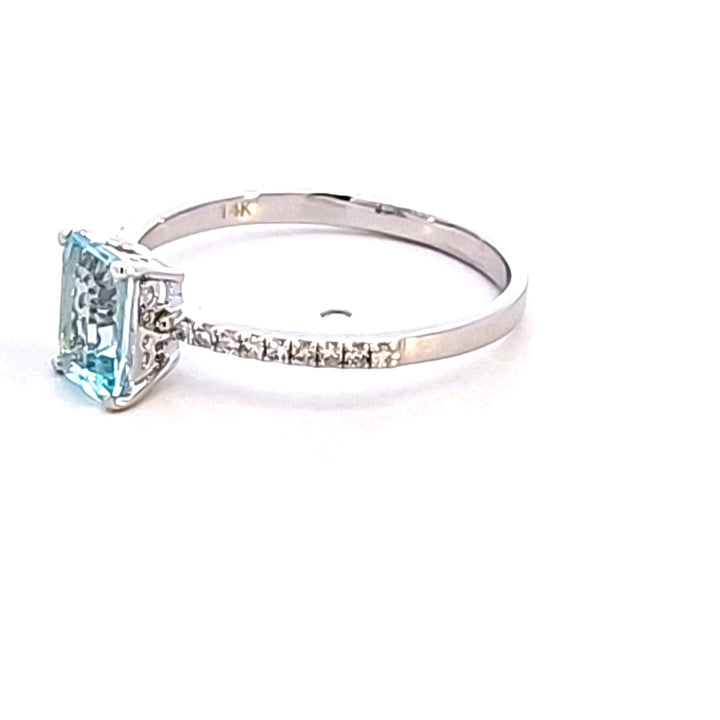 14KW Aquamarine and Diamond Ring