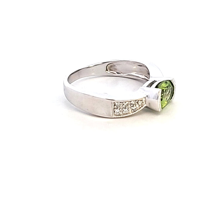 10KW Peridot and Diamond Ring