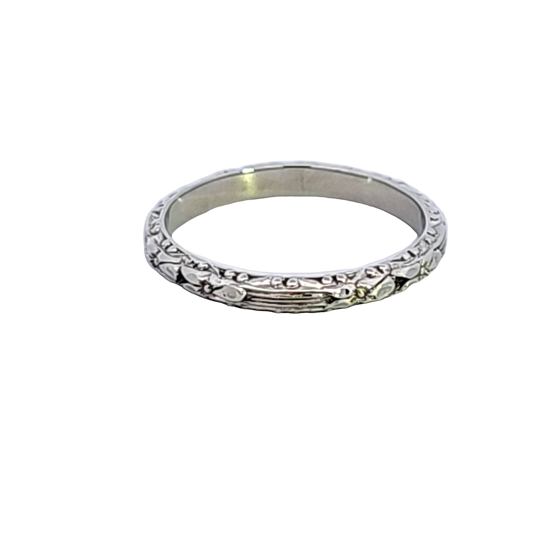 18KW Vintage Estate Wedding Band