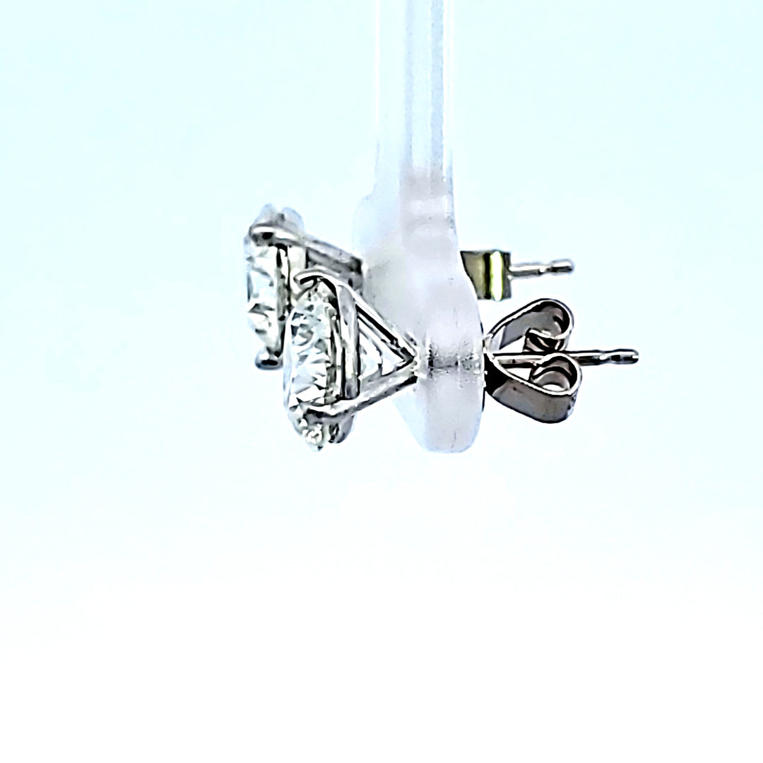 14KW Diamond Stud Earrings