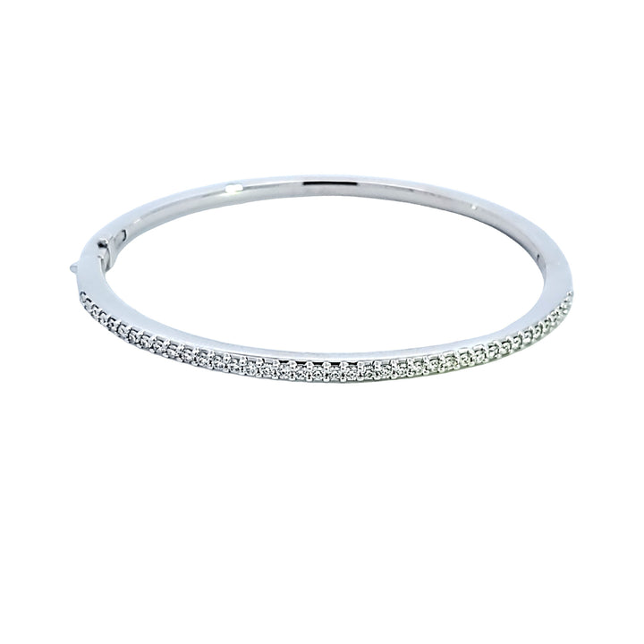 18KW Hearts on Fire Classic Prong Set Bangle