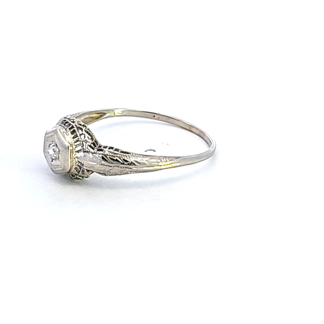 18KW Diamond Estate Ring
